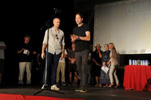 ZAVRŠEN FILMSKI FESTIVAL U RAVNOM SELU: Najbolji film Zlatni dečko, a glumac mlada zvezda Denis Murić