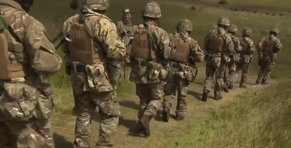 Ukrajinski vojnici, obuka, Velika Britanija