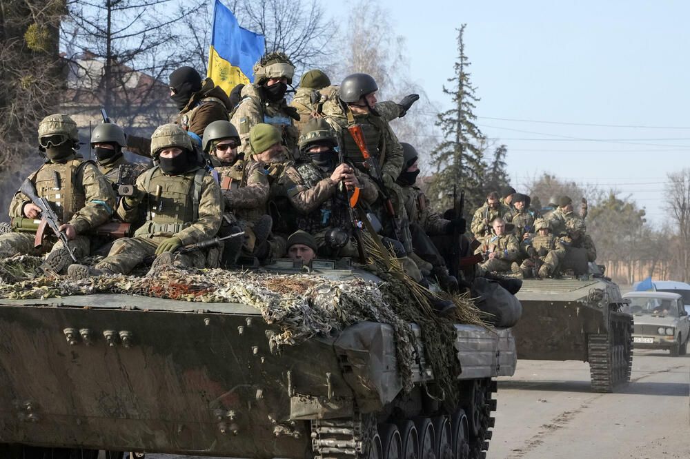 KOLIKO VOJNIKA JE KIJEV IMAO U KONTRAOFANZIVI: Za napad na istok Ukrajine delovale četiri operativne grupe