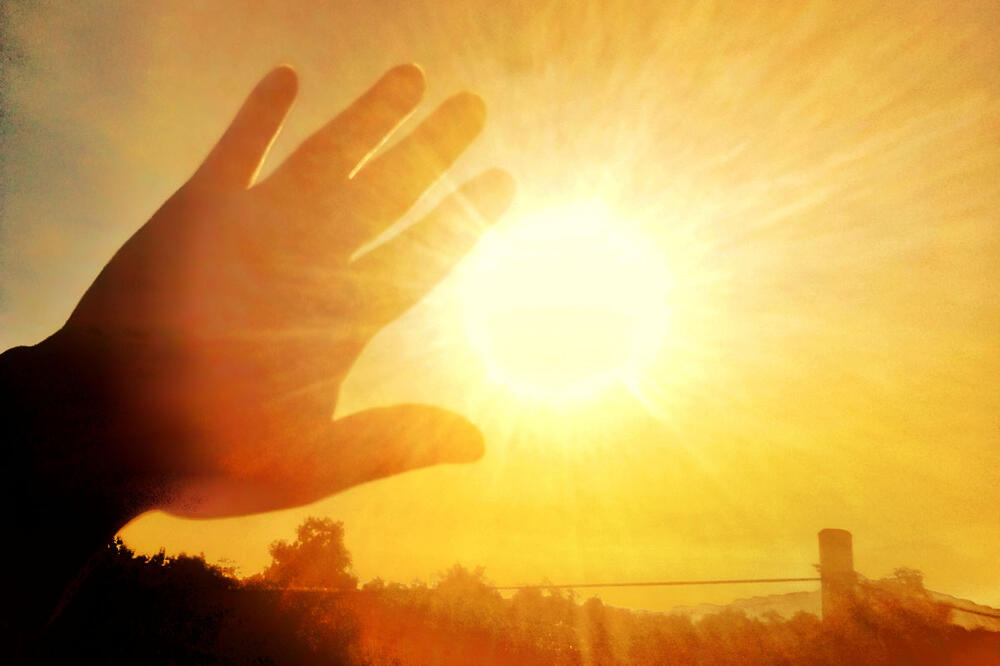 UPALJEN CRVENI METEO ALARM U BIH Izdato upozorenje zbog visokih temperatura opasnih po zdravlje stanovništva