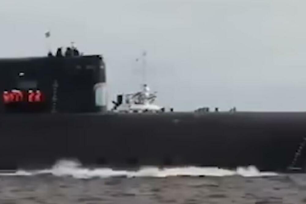 ČEKA NAS NOVI HLADNI RAT? Rusija završila nuklearnu super podmornicu: Duga je 184 metra, ima "mega torpeda", špijunsku opremu...