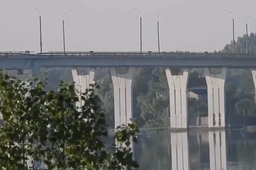 NOVA TAKTIKA UKRAJINSKE VOJSKE NOĆNA MORA ZA RUSIJU! HIMARSOM granatiran most na Dnjepru u Hersonskoj oblasti?