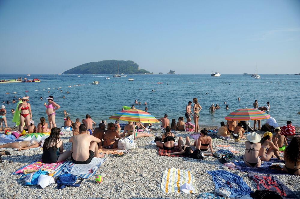 Crna Gora, primorje, plaža