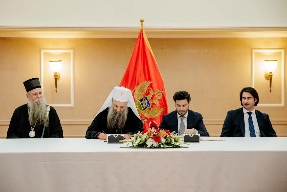 Abazović i Porfirije na potpisivanju Temeljnog ugovora