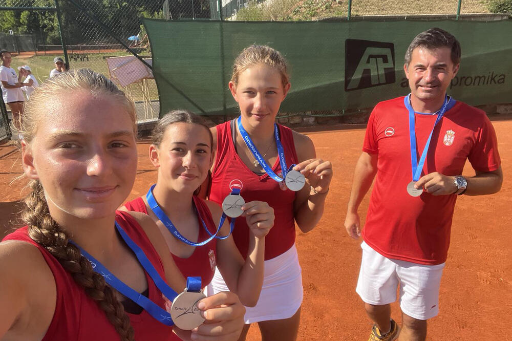 VELIKI USPEH: Srbija ekipni vicešampion Evrope u konkurenciji teniserki do 16 godina