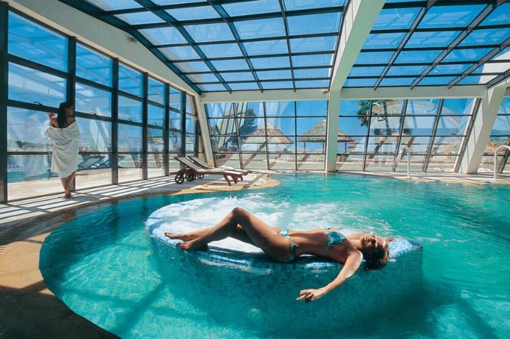 Brza letnja ponuda u Travelland-u: Luksuzni grčki hoteli sa 5* po specijalnim cenama za avgust