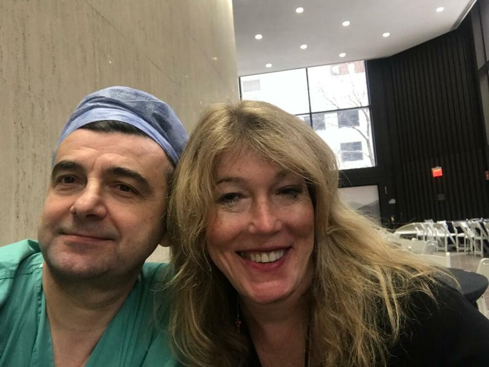 Prof. dr Đorđević sa Marci Bowers, jednom od najpoznatijih trans hirurga, inače predsednicom svetskog udruženja za transseksualnu medicinu