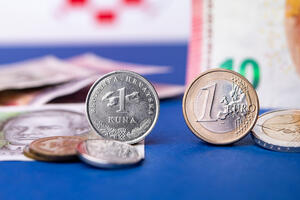 HRVATSKA UVELA EVRO: Plaćanje u kunama moguće još 14 dana, ali je kusur u Evrima! Zamena valuta po fiksnom kursu do kraja 2025.