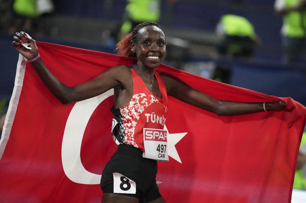 JASEMIN OD ZLATA: Turkinja osvojila prvo mesto u trci na 10.000 metara na EP u Minhenu