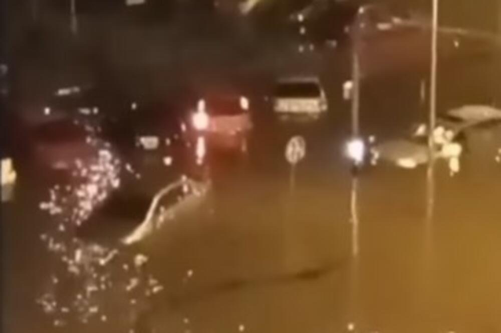 AUTOMOBILI PLIVALI, VODA KULJALA U KUĆE: Nestvarne scene potopa u Novom Sadu (VIDEO)