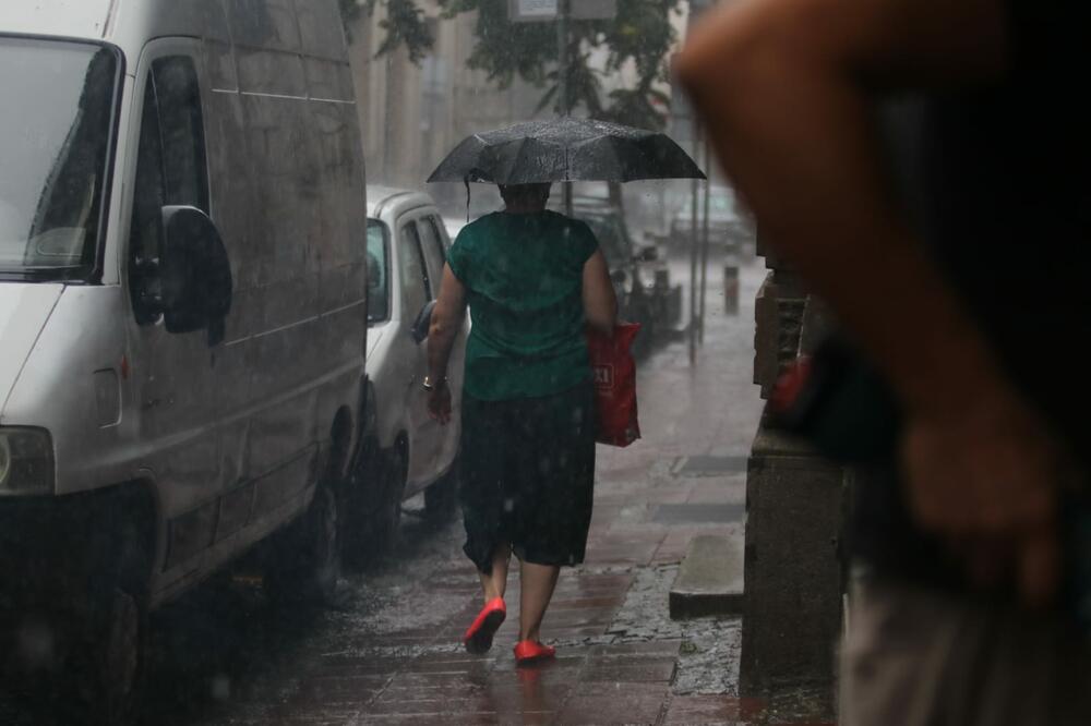 SRPSKI METEOROLOG OTKRIO KADA KONAČNO PRESTAJE KIŠA: Satelitski snimci pokazuju trenutno stanje (FOTO)