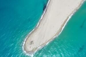 SRBI, OVO MORATE DA ZNATE! Svi hrle na ovu grčku plažu, A NE ZNAJU KOLIKO JE OPASNA! Oprezno na Halkidikiju! (FOTO)