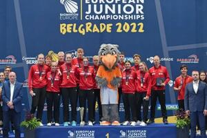 NAJBOLJIMA URUČENE MEDALJE I PEHARI! Agebark i Jovović odlikovali pobednike timskog dela Evropskog badminton prvenstva