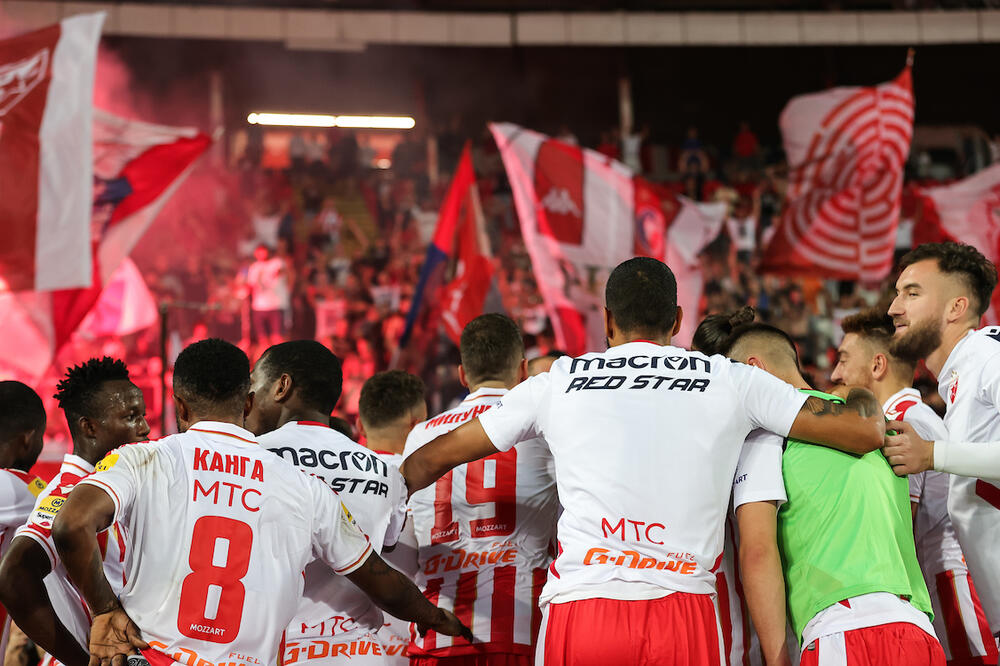 INVAZIJA DELIJA NA KRAGUJEVAC: Veliki broj navijača Crvene zvezde bodriće svoj klub protiv Radničkog 1923, na stadionu "ČIKA DAČA"