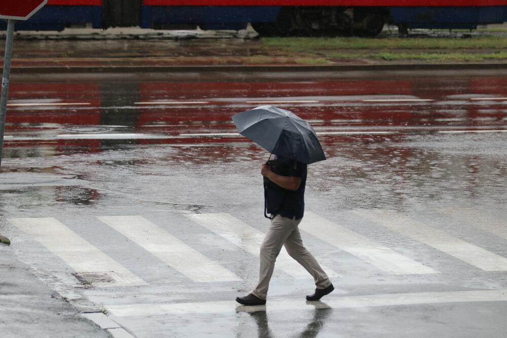 HITNO UPOZORENJE RHMZ-A: U ovim delovima Srbije očekuje se velika količina padavina