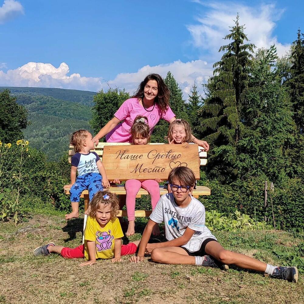 Tamara Perović sa svojom decom