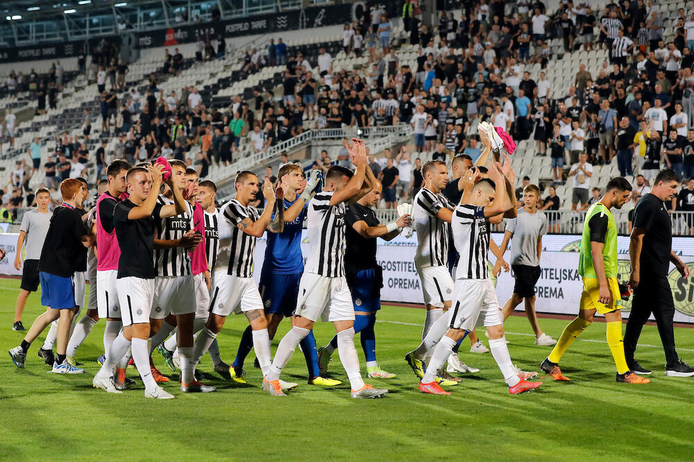 SAMO HRABRO! Partizan večeras (18.45) gostuje Slovackom: Crno-beli žele trijumf na startu u Evropi!
