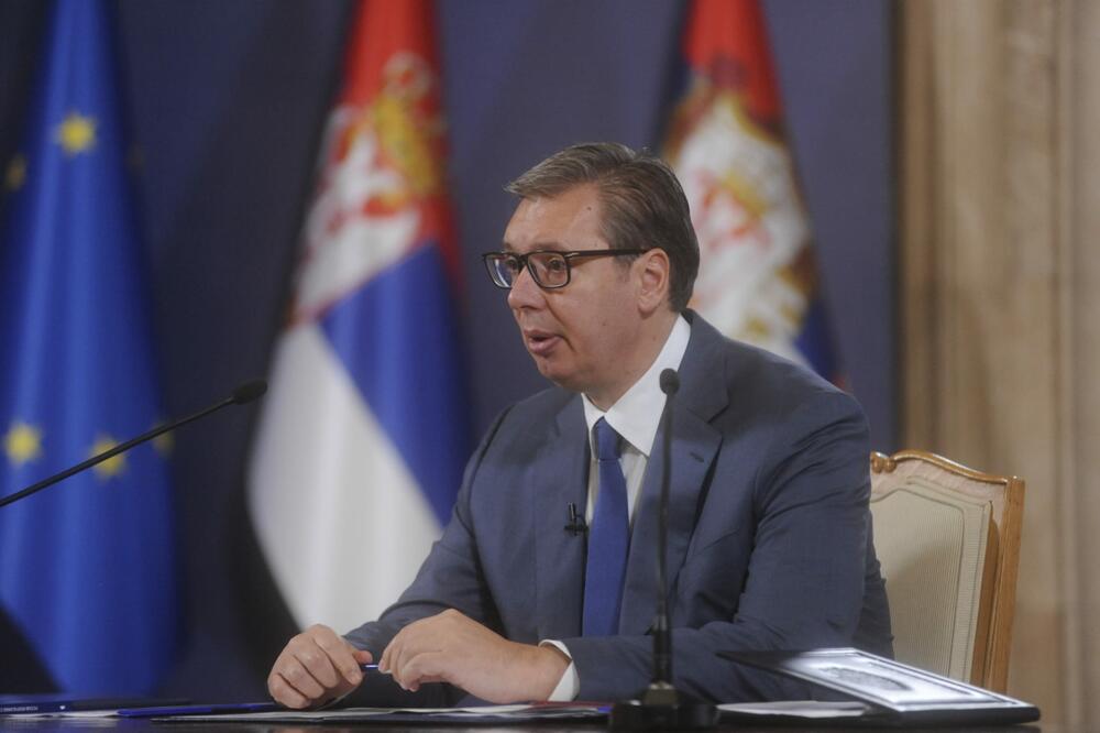 VANREDNI SASTANCI I RAZGOVORI: Predsednik Vučić sutra sa patrijarhom Porfirijem i sa Sinodom SPC o situaciji na KiM