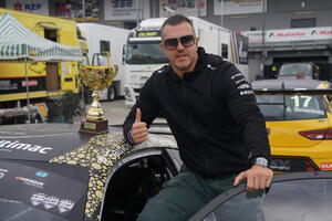 PRVI INTERNACIONALNI TROFEJ ZA SRBINA! Šainović osvojio GT titulu za volanom mercedesa AMG GT4