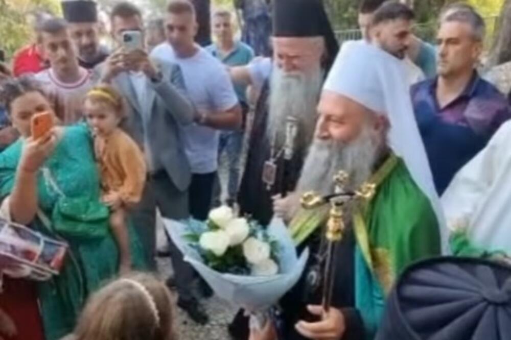 PREDIVAN DOČEK ZA PATRIJARHA U HERCEG NOVOM: Mnogo ljudi došlo do pozdravi Porfirija u manastiru Savina (VIDEO)
