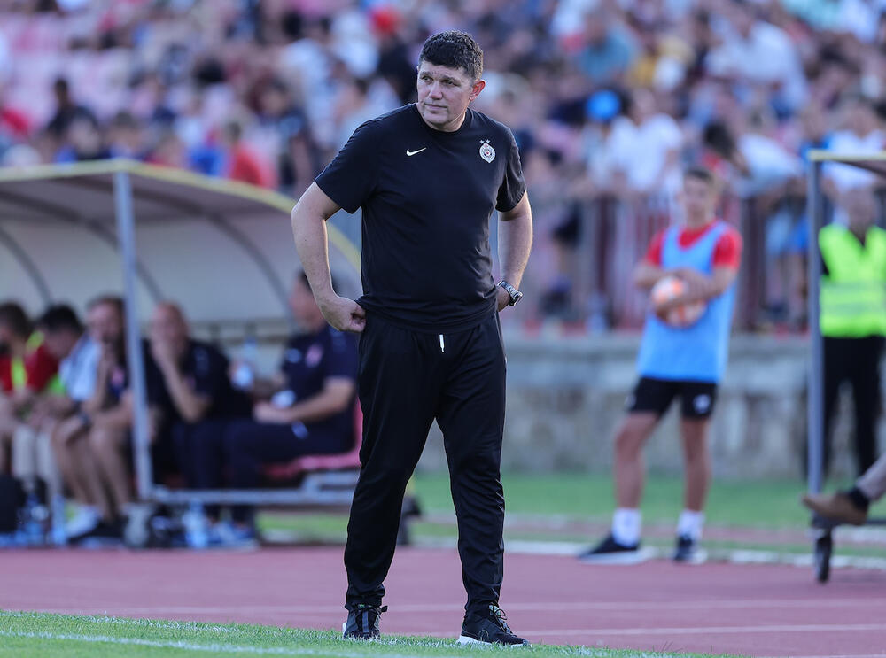Gordan Petrić veruje u svoje fudbalere i nada se trijumfu