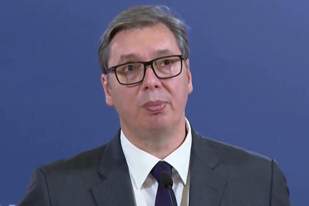 DVOJE GRAĐANA SA SEVERA KiM PROMENILO TABLICE DO JUTROS U 9! Predsednik Vučić: Tako im dobro ide