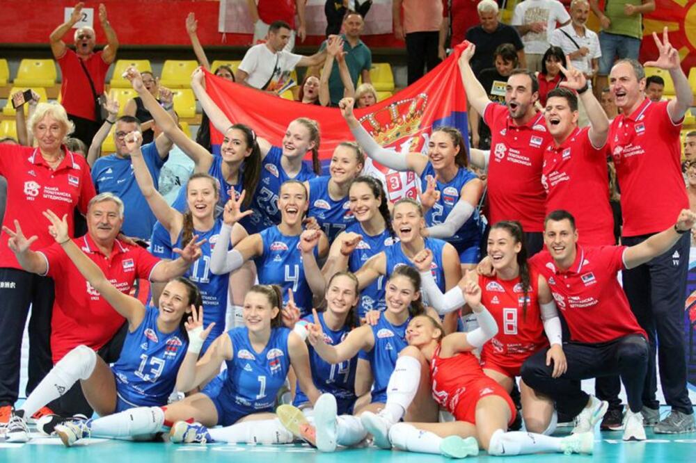 VELIKI USPEH SRPSKIH DAMA: Juniorke Srbije u finalu prvenstva Evrope u odbojci
