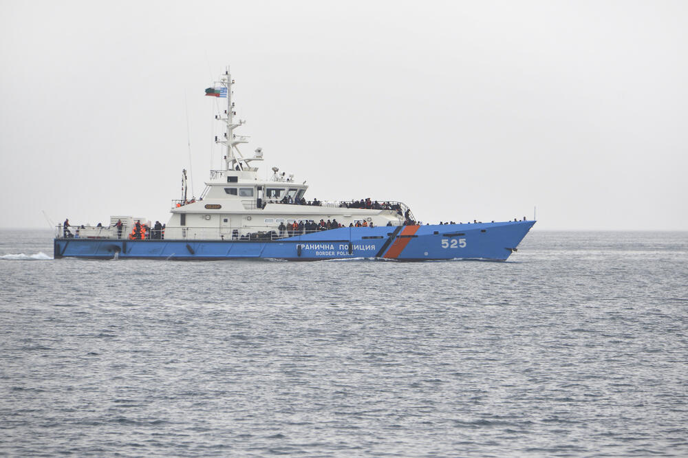 ESKALACIJA TENZIJA IZMEĐU DVE ZEMLJE! Turska: Grčka obalska straža pucala na teretnjak u Egejskom moru