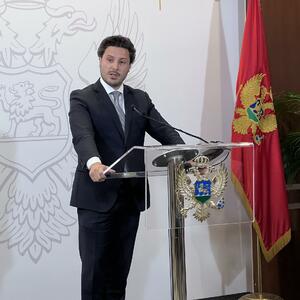DRITAN ABAZOVIĆ: Crna Gora je trenutno između dve grupe, jedna oličena