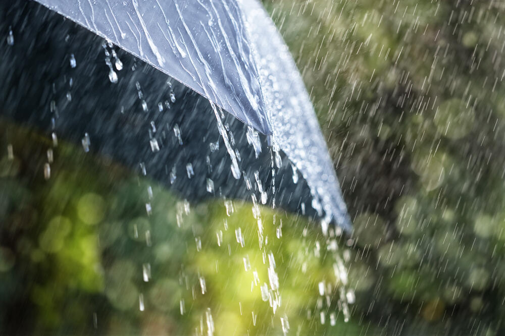 KIŠA I PLJUSKOVI DANAS U SRBIJI: Temperatura ipak povoljna, ali ne krećite bez kišobrana