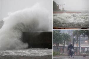 NAREĐENA EVAKUACIJA 2 MILIONA LJUDI: Tajfun pogodio Japan, meteorolozi upozoravaju na ogromne talase (FOTO)