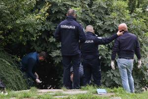 UŽAS U PARKU ISPOD HOTELA MOSKVA: U strogom centru Beograda pronađeno telo muškarca (FOTO)