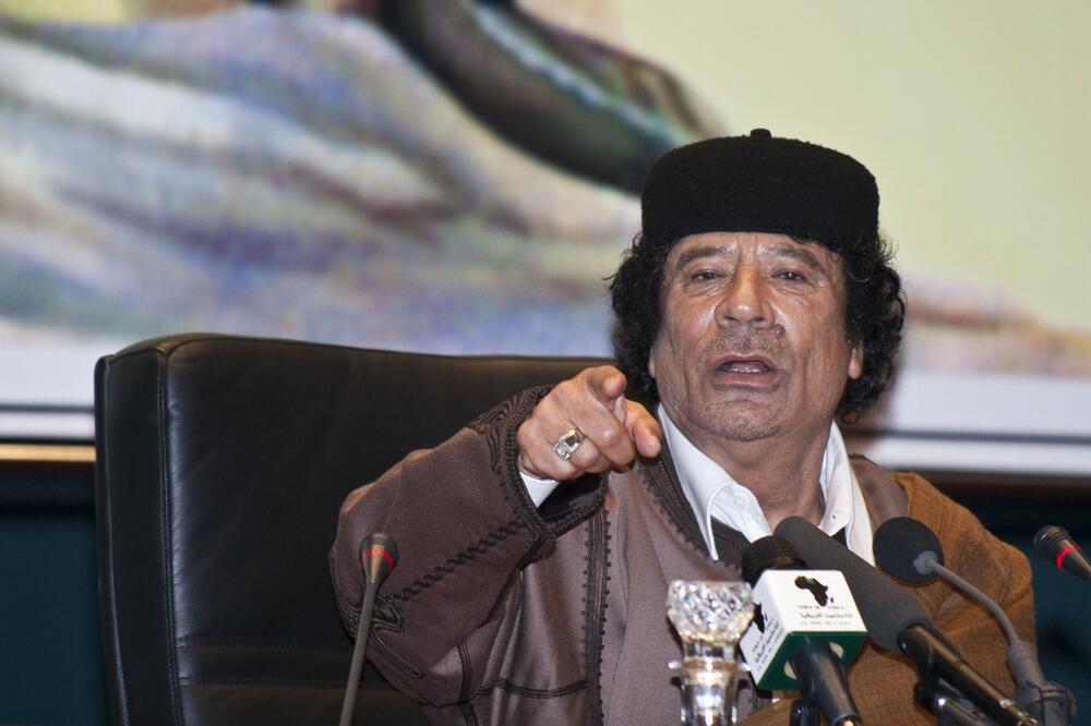 KIDNAPOVANE, PREBIJANE I PONIŽAVANE! Ispovest robinje iz Gadafijevog harema: Uzimao je vijagru i imao je s*ks četiri puta dnevno