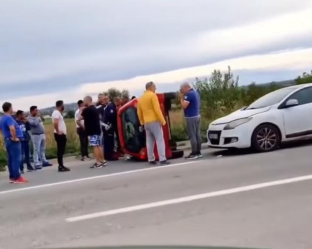 Slika broj 1358461. 2 TEŠKE NESREĆE NA DRUMOVIMA U SRBIJI: Jedna na ulazu za Novi Sad, kod Makiša se prevrnuo auto (VIDEO)