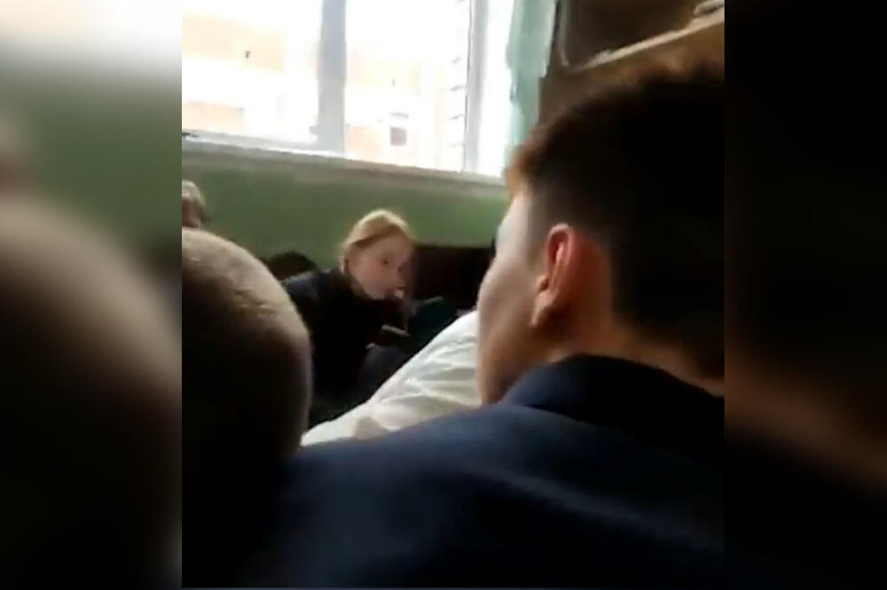PRVI SNIMCI PUCNJAVE U ŠKOLI U RUSIJI: Nepoznati napadač otvorio vatru, ubio čuvara, ranio 9 dece i onda se ubio VIDEO