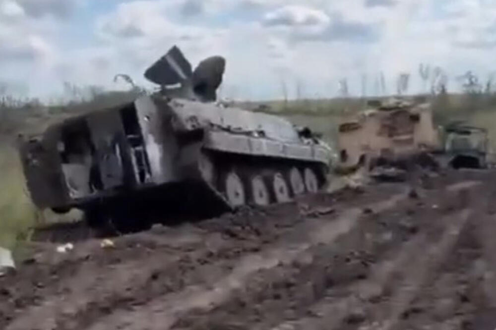 RUSI ZAPLENILI PRVI BVP M-80 koje je Ukrajini donirala Slovenija! Objavljen snimak uništene oklopne kolone VIDEO
