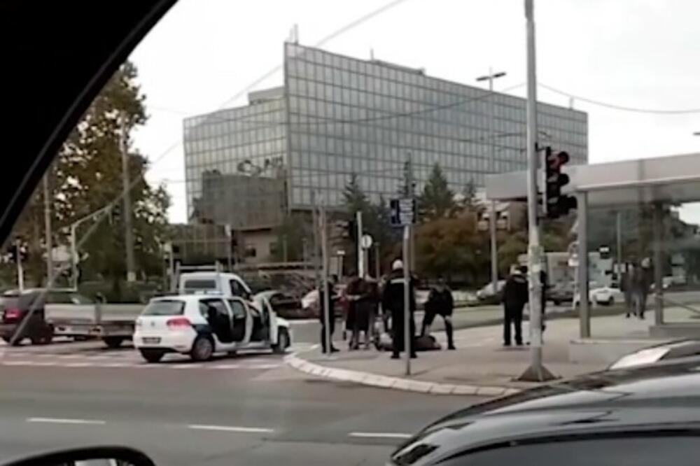 HAPŠENJE UŽIVO KOD HAJATA: Pogledajte akciju policije nasred ulice na Novom Beogradu (VIDEO)