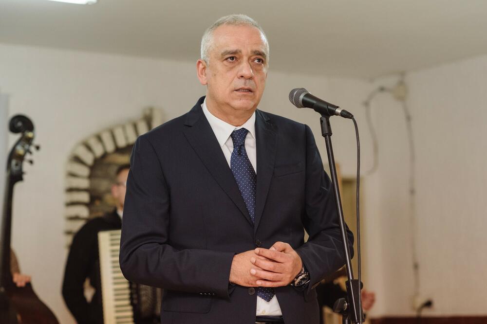 Gradonačelnik Bakić uručio nagrade pobednicama na drugoj ’Pogačijadi’ u Ljutovu