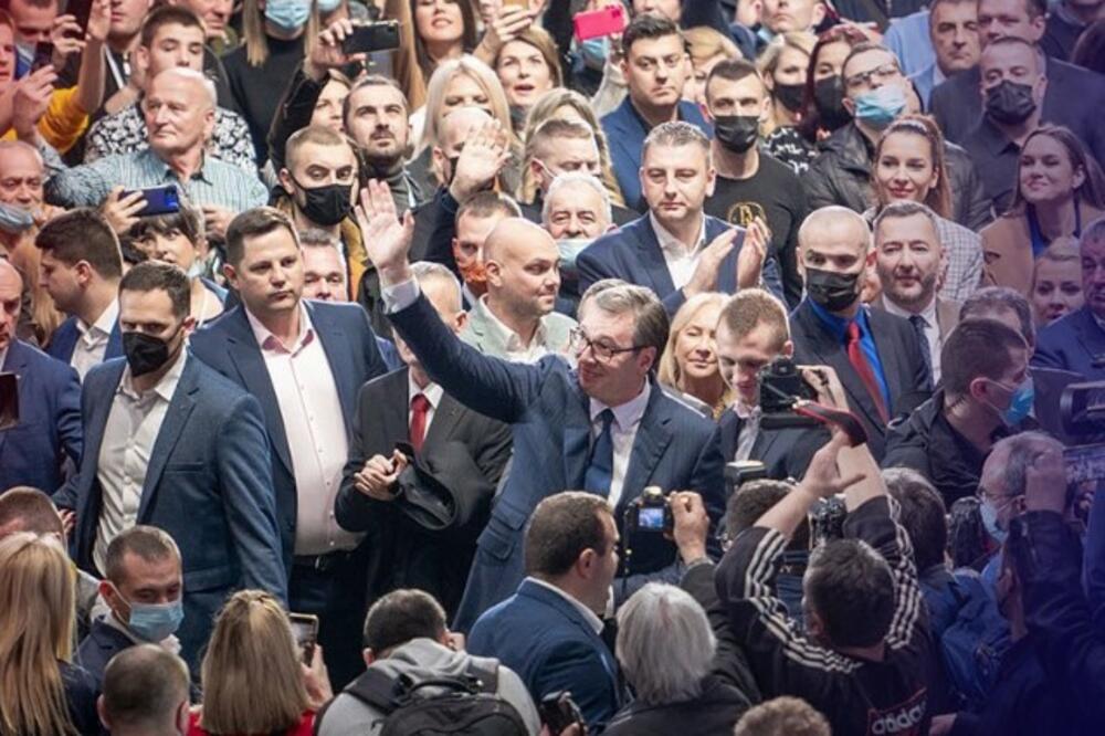 NEĆU NIKADA DA SE SKLANJAM NI OD KOGA! BORIM SE ZA NAŠU ZEMLJU I ZA NAŠ NAROD: Predsednik Vučić poslao moćnu poruku (FOTO)