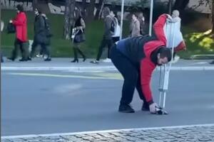 "E, ŽIVOTE, A OVI ZDRAVI PROLAZE KO MULE": Scena sa ulice koja je rasplakala Srbiju (VIDEO)