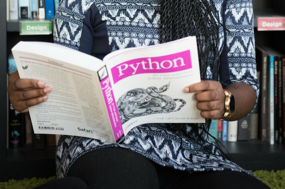OVAJ PROGRAMSKI JEZIK MORATE ZNATI: Evo zašto je Python jedan od najpopularnijih jezika