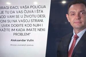 PRIZNANJE MINISTRU POLICIJE: Vulinu uručena nagrada za očuvanje bezbednosti Srbije