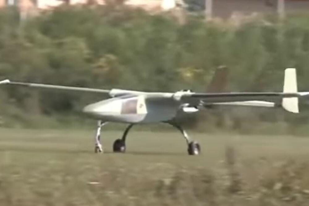 OBOREN DRON NA KRIMU: Letelica pala na polje, nema žrtava i štete (VIDEO)