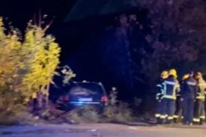 STRAVIČNA SAOBRAĆAJNA NESREĆA U KRAGUJEVCU: Jeziv sudar automobila i traktora, jedan na mestu mrtav, drugi u teškom stanju (VIDEO)