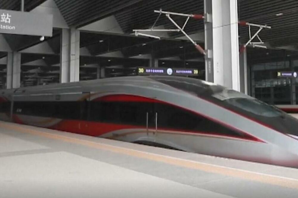 Stanica Peking Fengtai: Ovo je najveće putničko železničko čvorište u Aziji! VIDEO