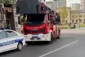 POŽAR U BOLNICI SVETI SAVA U BEOGRADU: Tehničar se borio s vatrom, pa hitno prevezen na VMA (VIDEO)
