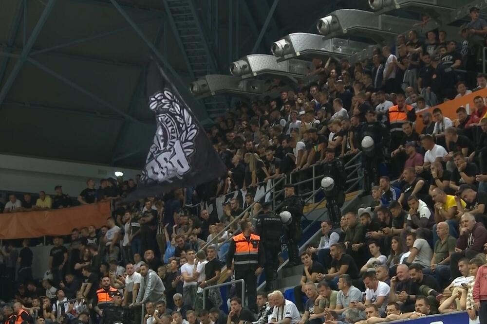 GROBARI, ŠTA ČEKATE! KK Partizan pozvao navijače da se od 1. decembra učlane u klub