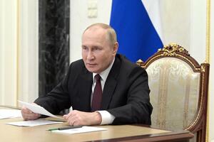 RUSKA VOJSKA ŠIROM OTVARA VRATA ZA STRANCE: Putin potpisao ukaz o služenju stranih državljana