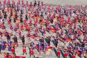 Festival sezone Šuangđijang kineske nacionalne manjine Džuang! VIDEO