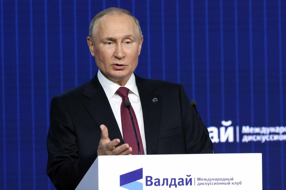 PUTINOV ISTORIJSKI GOVOR KOJI TO NIJE: Ruski predsednik ponovio sve poznato i naglasio da je za mir bitna RAVNOTEŽA SNAGA u svetu